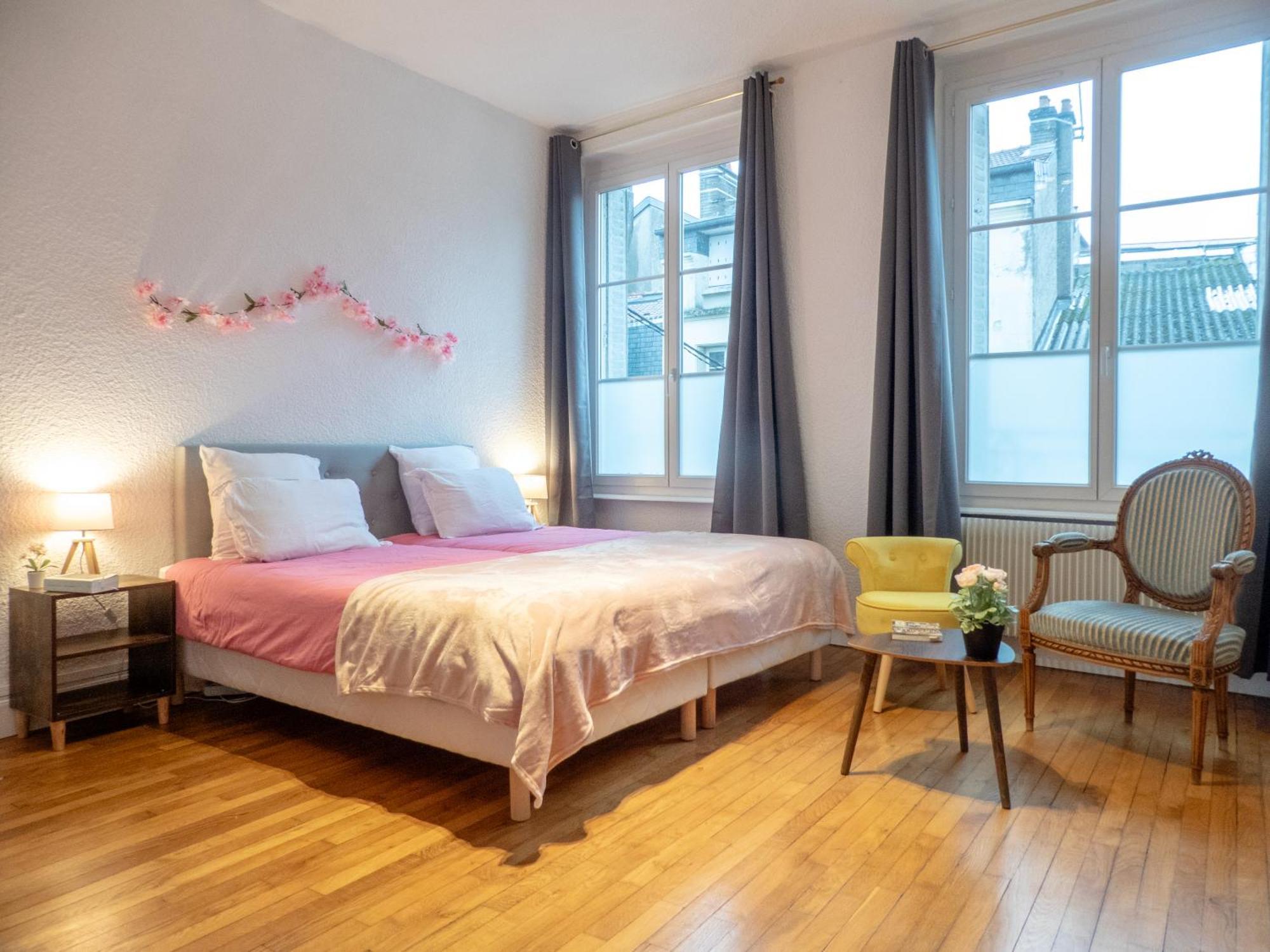 L'Amour De La Paix - Centre-Ville - Jardin - Proche Gare - Tv65"Primevideo - Ambiance Tres Chaleureuse - Parking Gratuit Sous-Video Surveillance Proche - Gere Par Presta-Zen'Services Verdun-sur-Meuse Kültér fotó